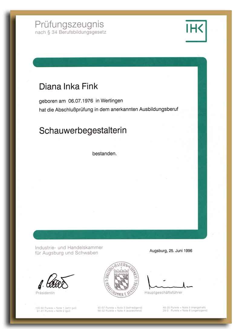 Schauwerbegestalterin Diana Fink